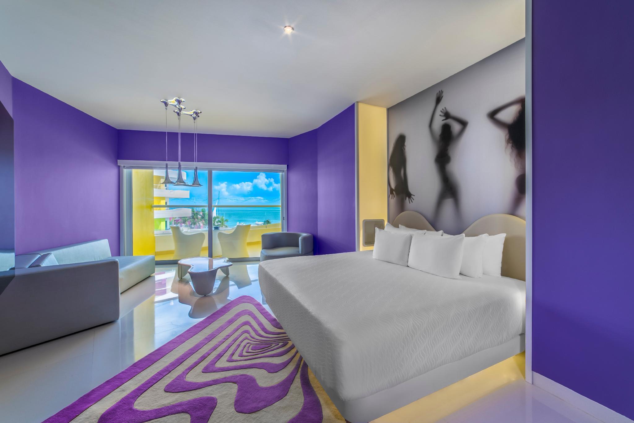 Rooms at Temptation Cancun resort